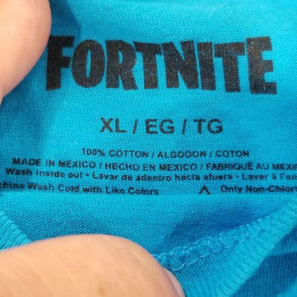 fortnite t shirt dj yonder blue short sleeve nwot never worn size xl - Picture 3 of 11